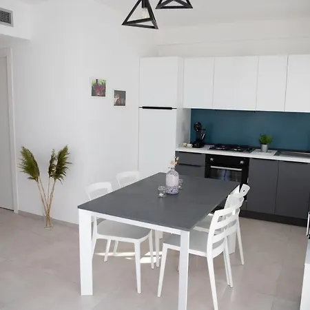 Fedelena Apartment *